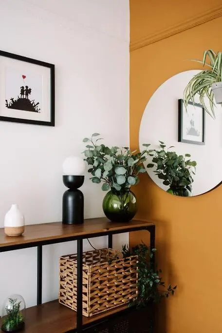 Modern & Stylish Home In The Heart Of Belfast